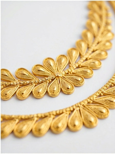 Heritage Sabeki Fuler Papri  chocker Necklace