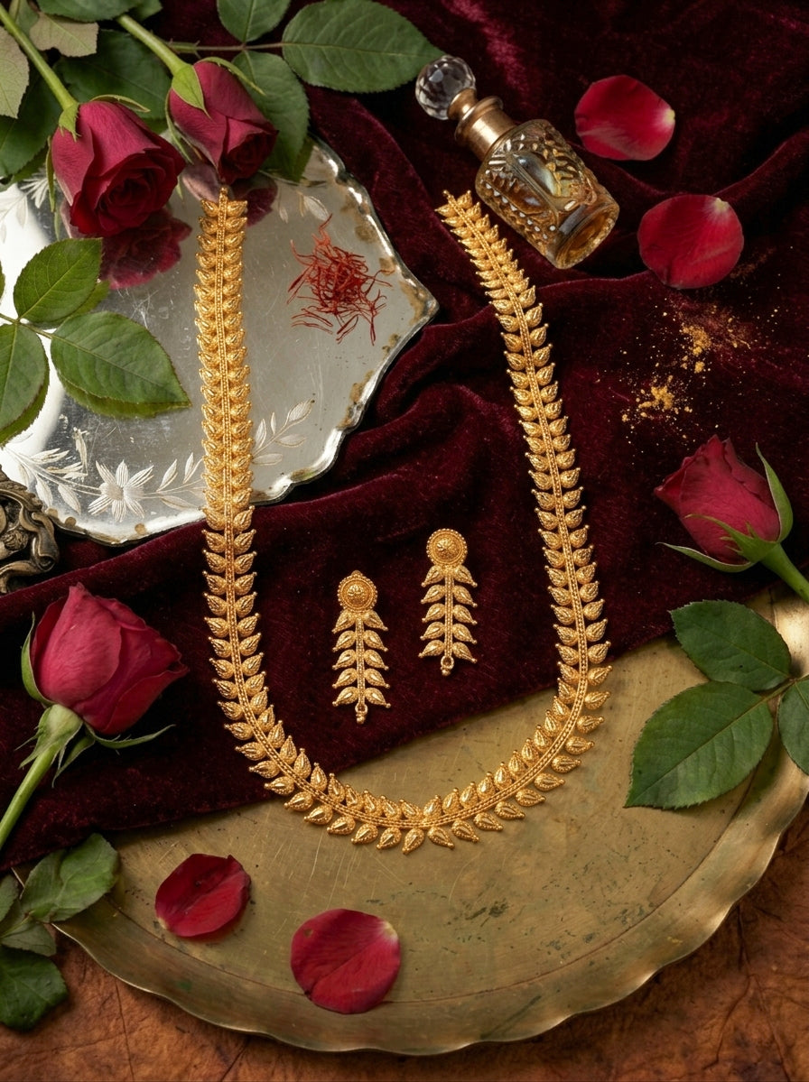 Heritage Sabeki Long Fuler Papri Necklace